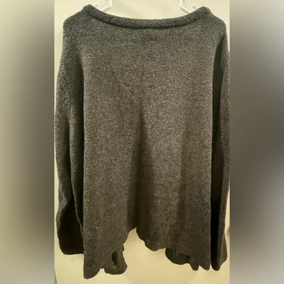 Basic Editions Cardigan - Picture 2 of 3